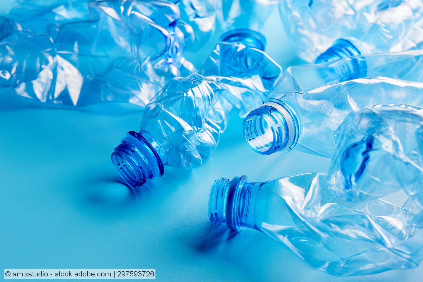 EUWID-Marktbericht gebrauchte PET-Flaschen: Juni sorgt für verbesserte Versorgungslage